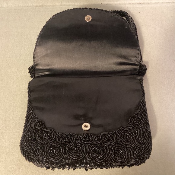 Vintage beaded special occasion handbag handmade in Hong Kong - Picture 7 of 10